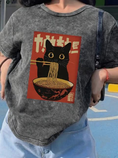 Women's Vintage T-Shirt with Cat and Ramen Print – Funny Graphic Shirt for Casual and Streetwear