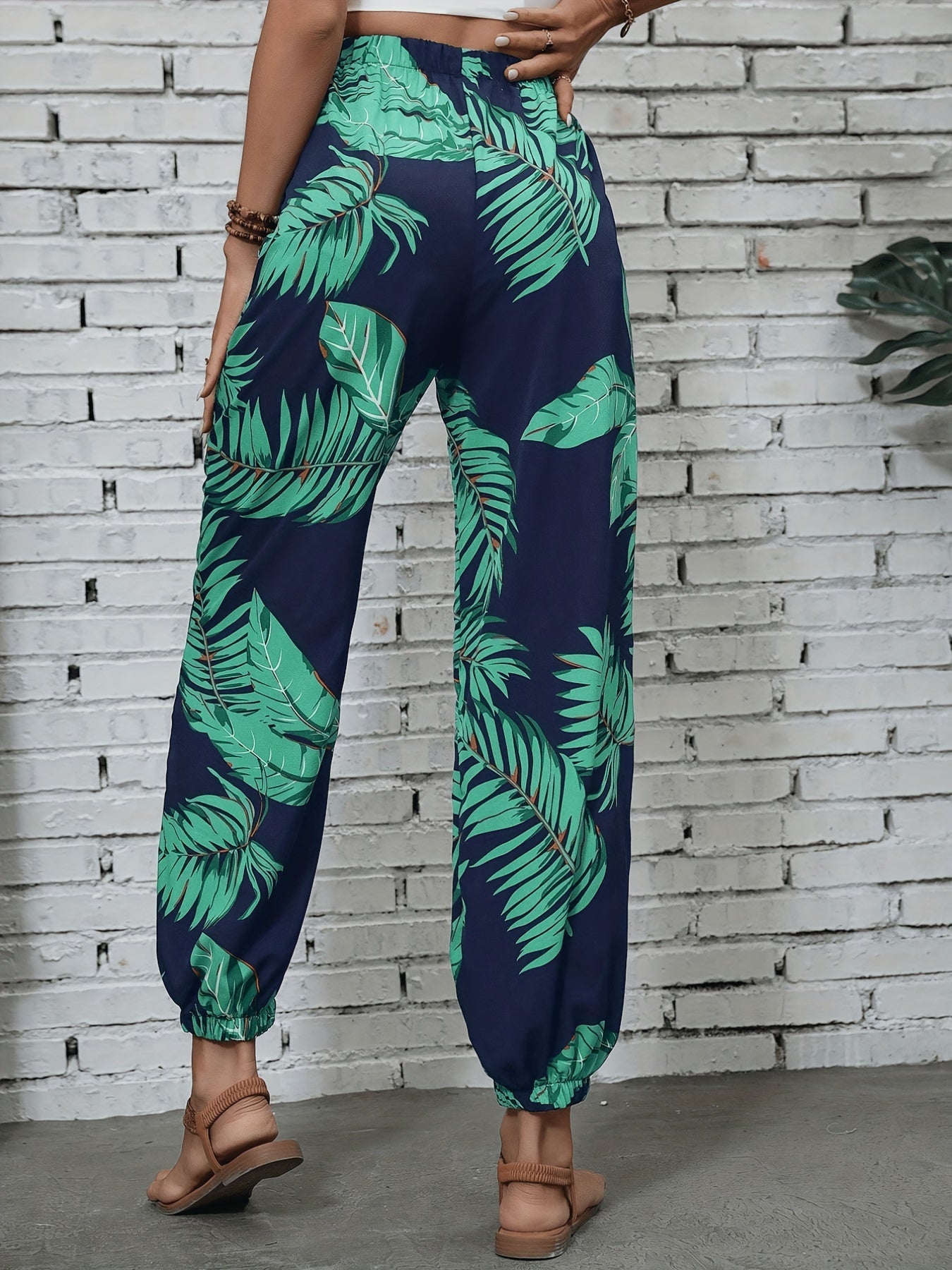 Women's Jogging Pants in Tropical Vacation Style with Plant Pattern – Perfect for Spring and Summer