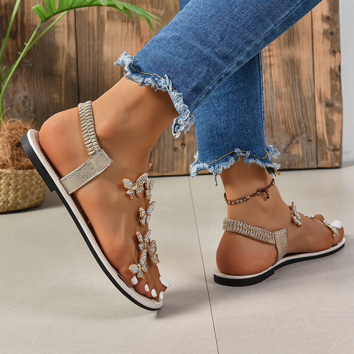 Women's sandals with butterfly appliqués and rhinestones, flat, elegant, for summer and leisure