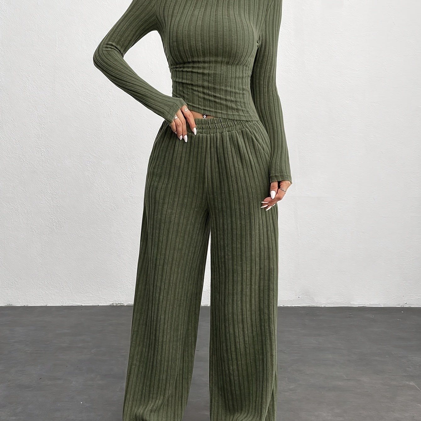 Ribbed loungewear set for women, long-sleeve crop top and wide-leg pants