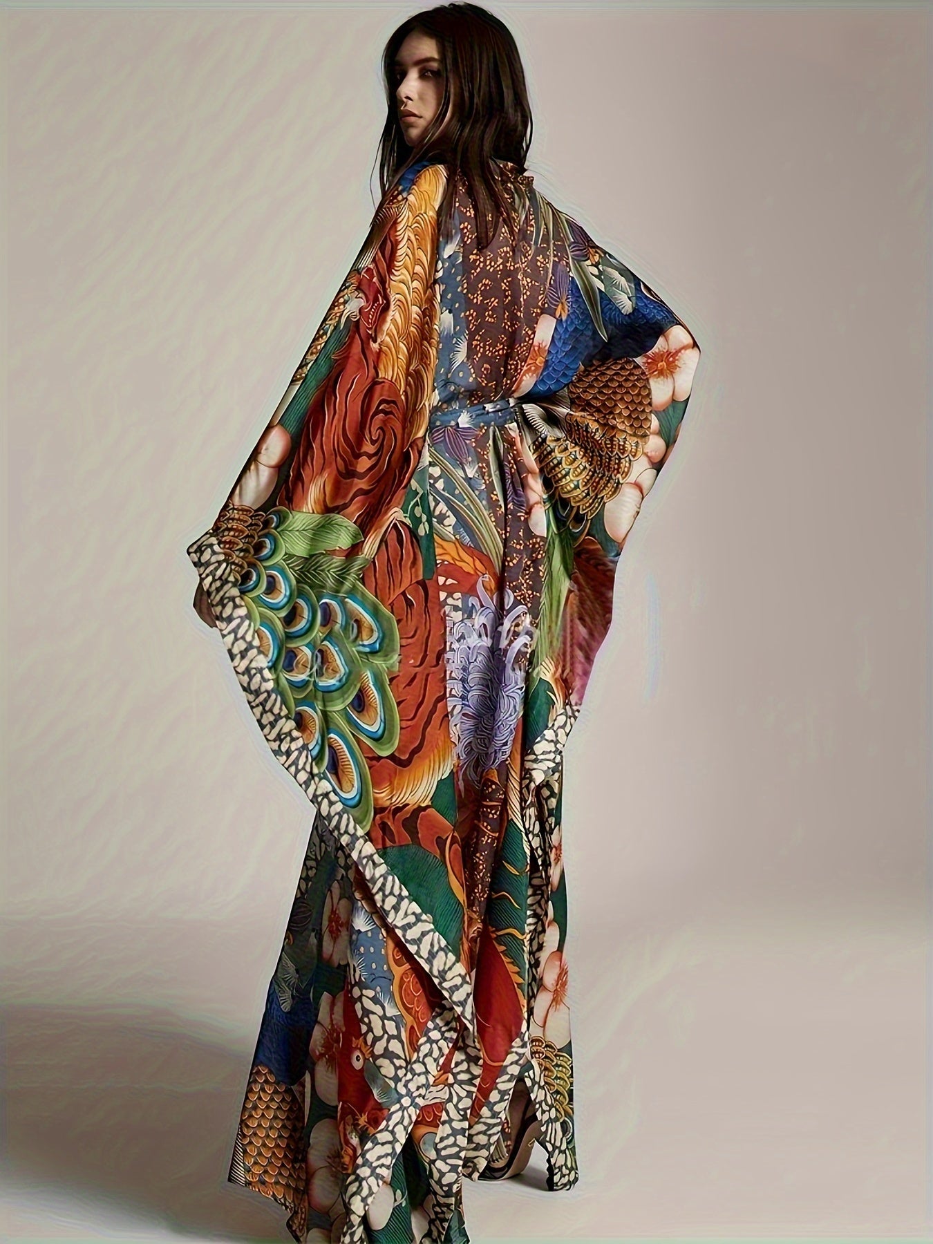 Women's Luxury Kimono Caftan Maxi Length with Oriental Print – Elegant Statement Look for Vacation & Evening