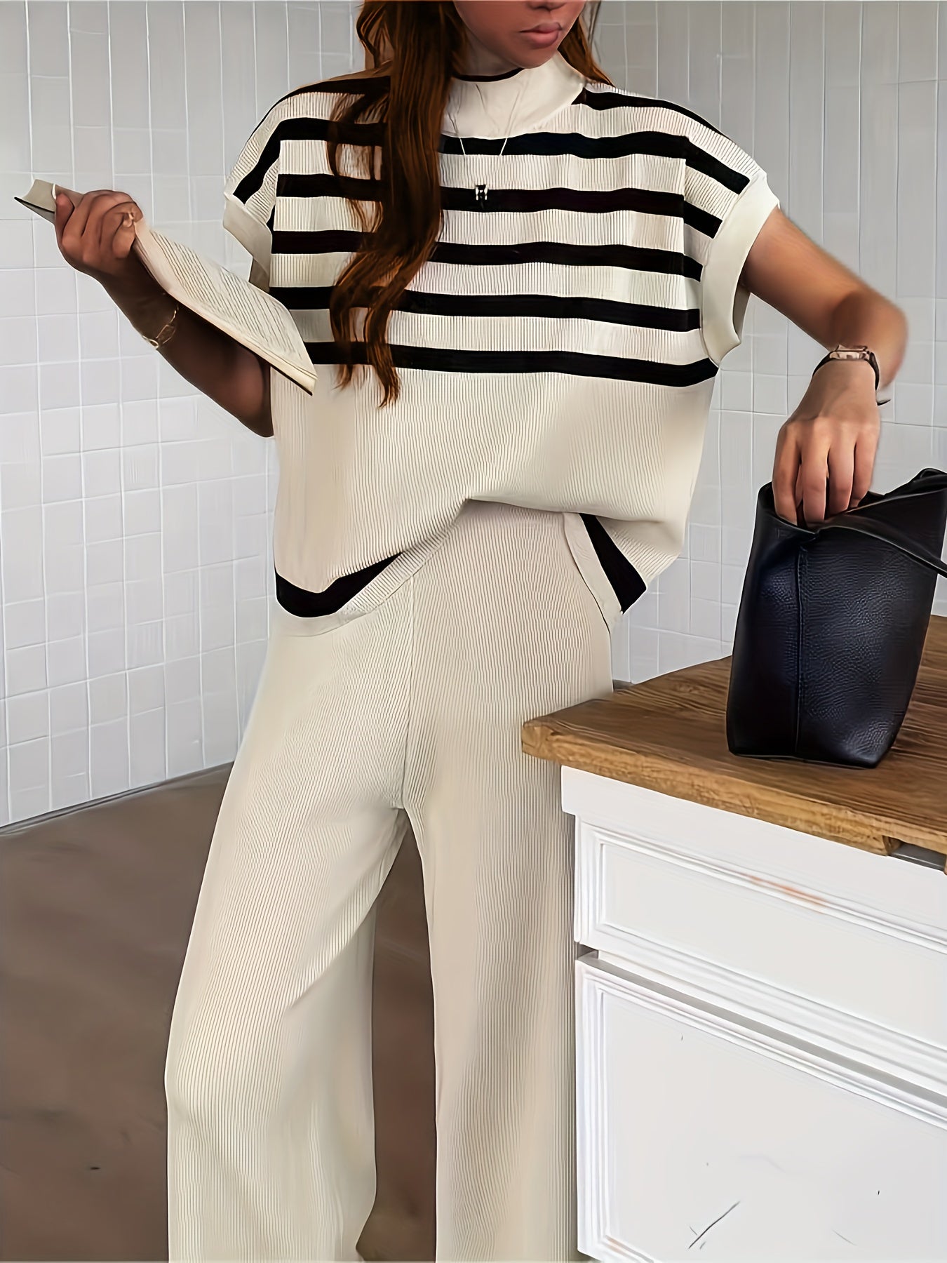 Women's Elegant Striped Set with Wide-Leg Pants – Casual, Fashionable Two-Piece for Spring and Summer
