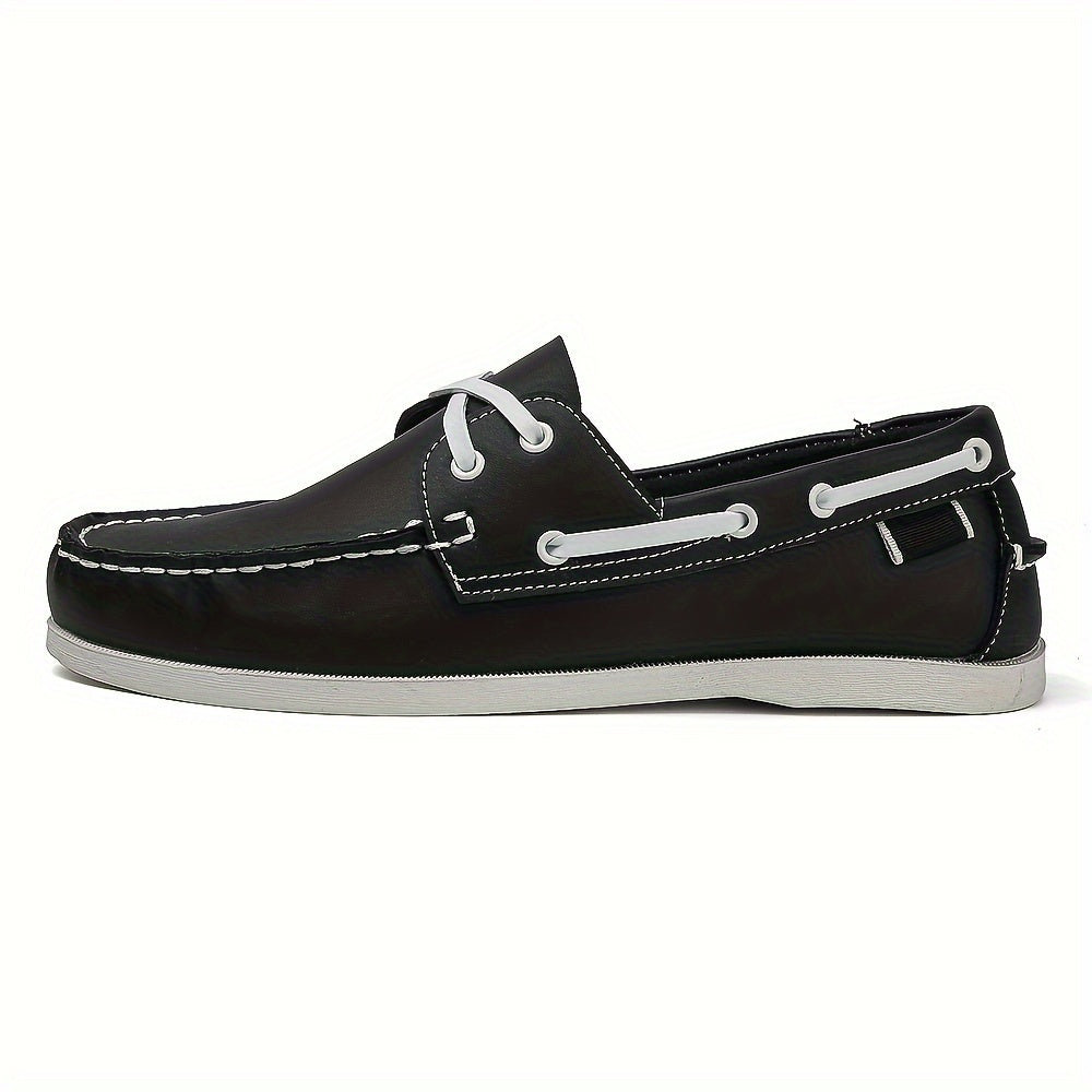 Men's boat shoes in classic moccasin style – Elegant casual shoes for everyday and leisure use