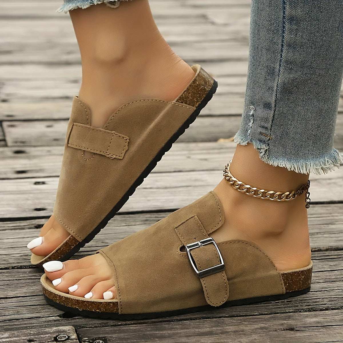 Women's Comfort Sandals with Buckle and Modern Slip-On Style – Ideal for Everyday & Leisure
