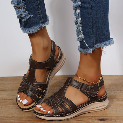 Amanda – Vintage Wedge Sandals in Plus Sizes