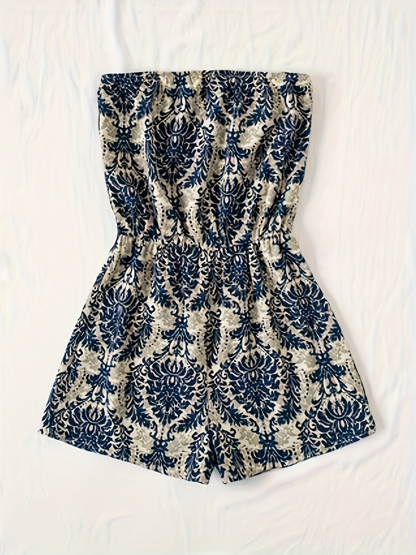 Women's Bandeau Jumpsuit with Damask Pattern – Elegant Summer Romper for Leisure and Vacation
