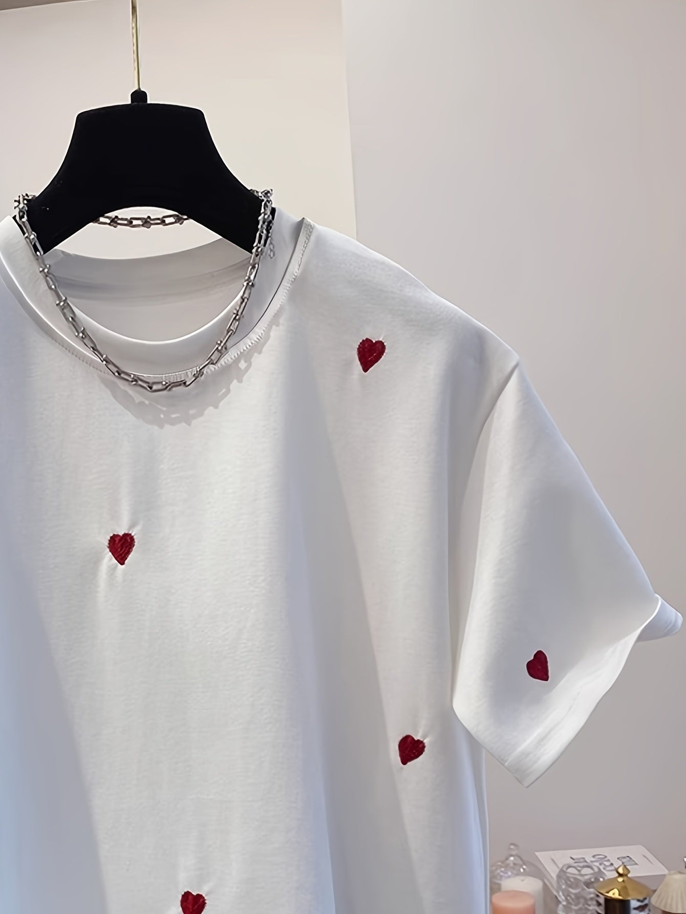 Women's T-Shirt with Embroidery and Heart Pattern – Casual Style, Spring/Summer