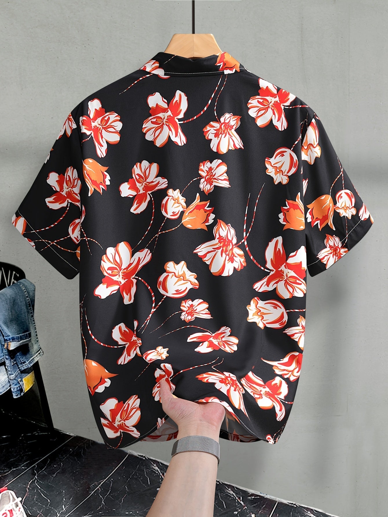 Men's Short-Sleeve Casual Shirt with Modern Floral Pattern – Casual Resort Shirt for Summer & Vacation