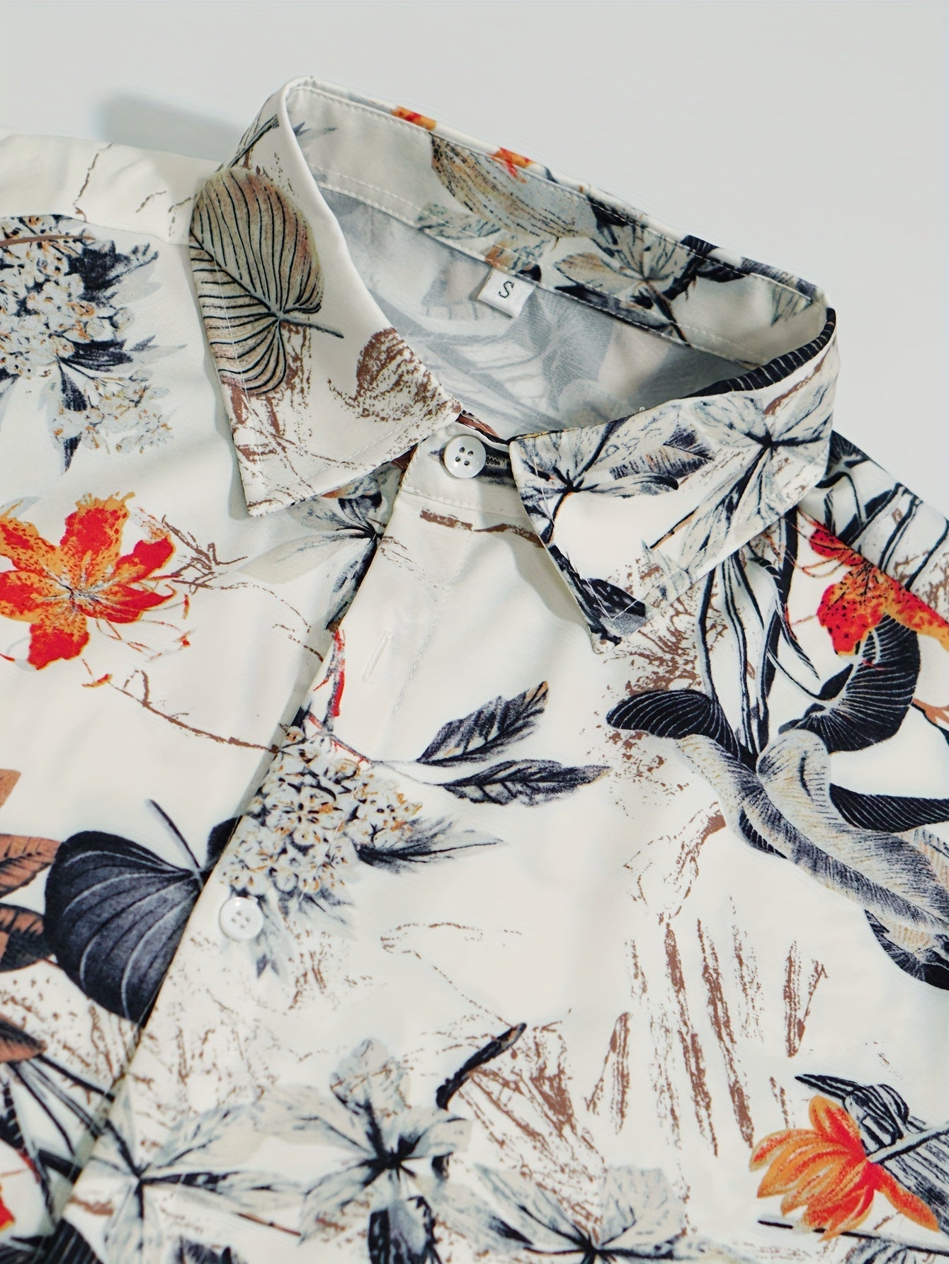 Men's Short-Sleeve Vacation Shirt with Tropical Floral Pattern – Modern Casual Style for Summer & Beach