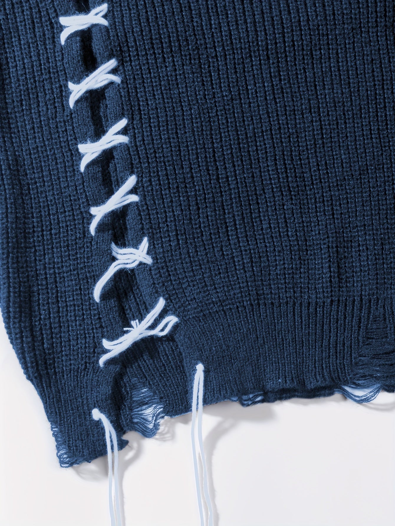 Unisex Strickpullover Schwarz mit Kreuzstich-Details und Destroyed-Effekt