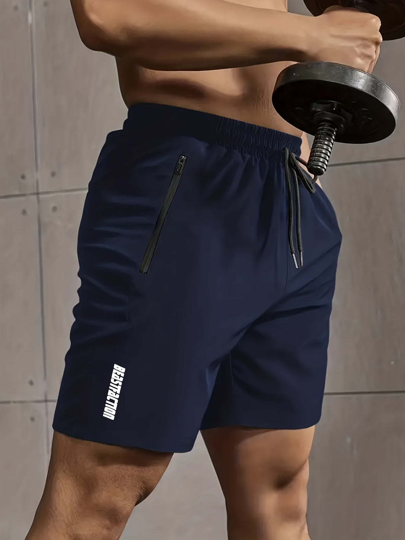 Men's Sports and Fitness Shorts with Zipper Pocket – Ideal for Training & Leisure