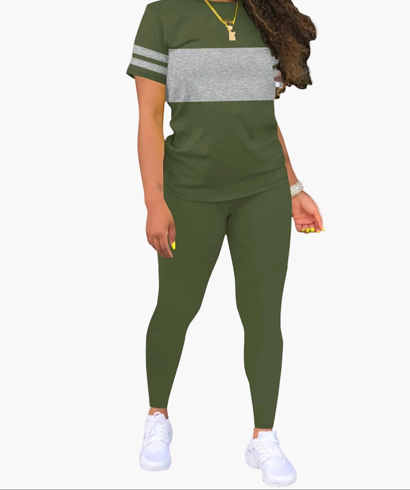 Women's sporty casual set with T-shirt and leggings – modern outfit for everyday and fitness