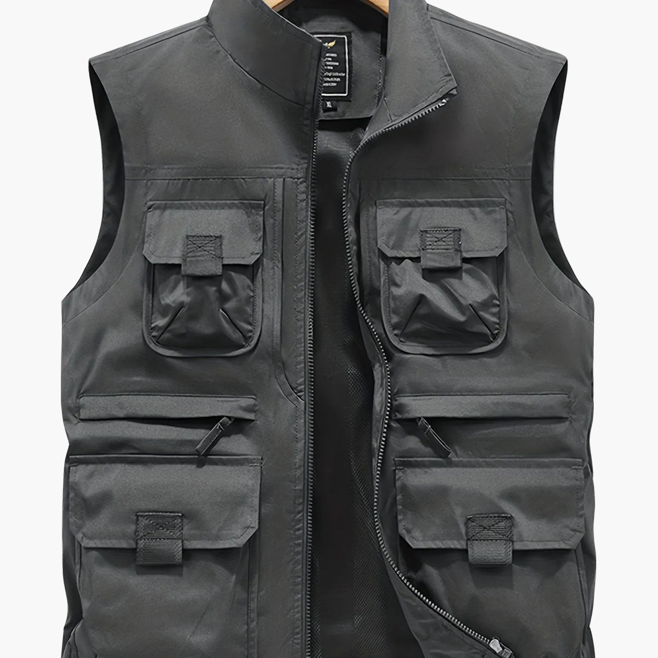Men's Outdoor Utility Vest with Multiple Pockets for Leisure and Adventure