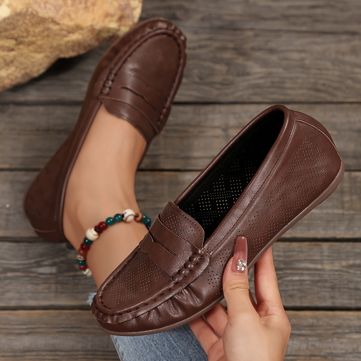 Women's Comfort Loafers – Classic Flexible Slip-On Shoes for Everyday and Leisure