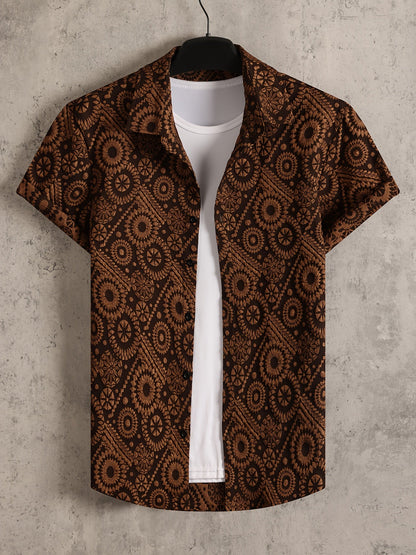 Men's Resort Short-Sleeve Shirt with Modern Medallion Pattern – Stylish Casual Shirt for Summer & Vacation