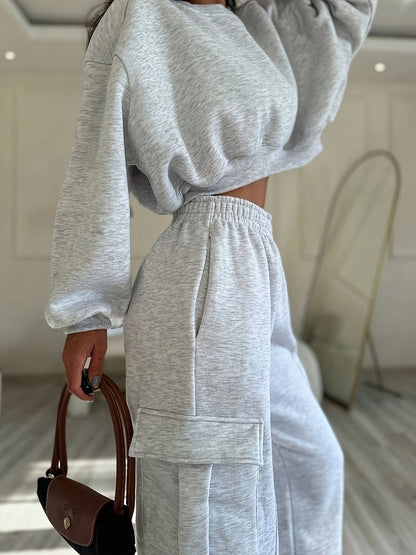 Damen Loungewear Set Grau Oversize Hoodie Cropped Jogginghose Cargotaschen