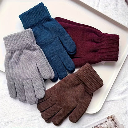 Unisex knitted gloves with ribbed cuffs, winter set