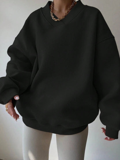 Black oversized V-neck sweatshirt for women