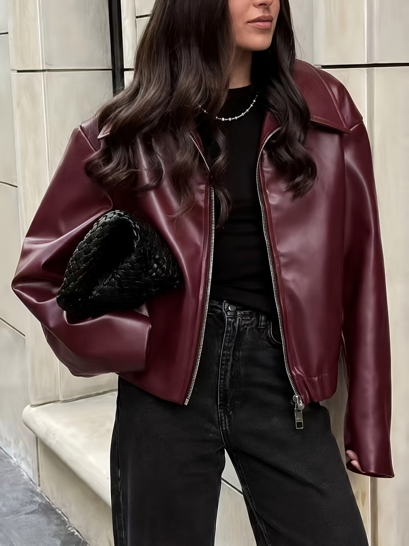 Women's leather-look bomber jacket with zipper and collar