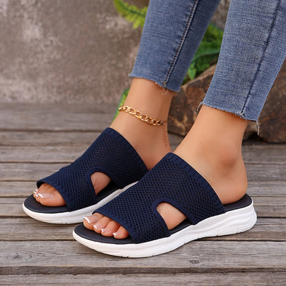Women's sporty slip-on sandals with mesh design for everyday and leisure use