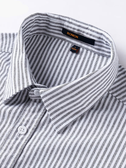 Herren Freizeithemd mit Streifenmuster und Brusttaschen – Lässiger Alltagsstil