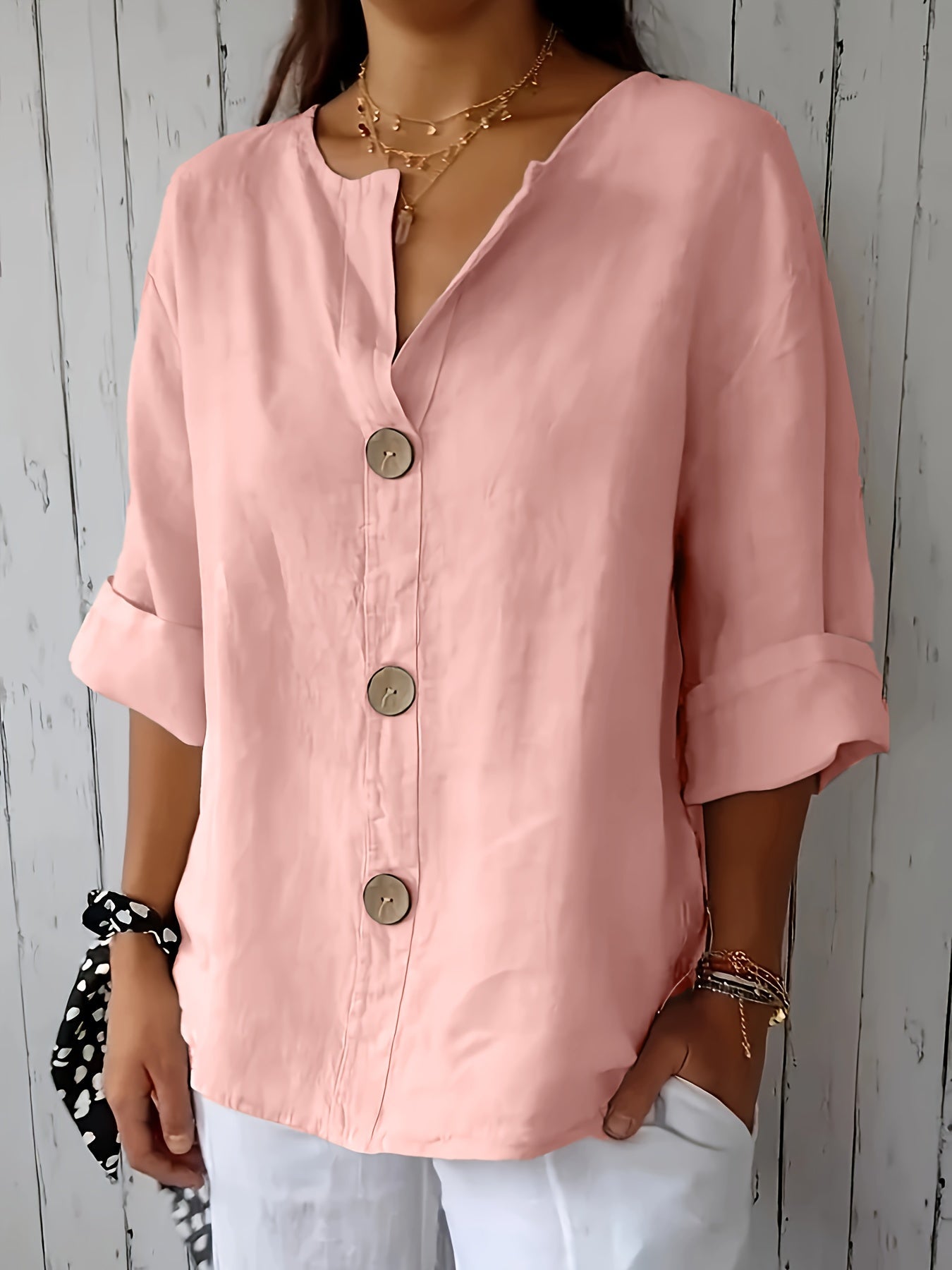 Women's blouse with large buttons and loose fit – everyday & office, casual style