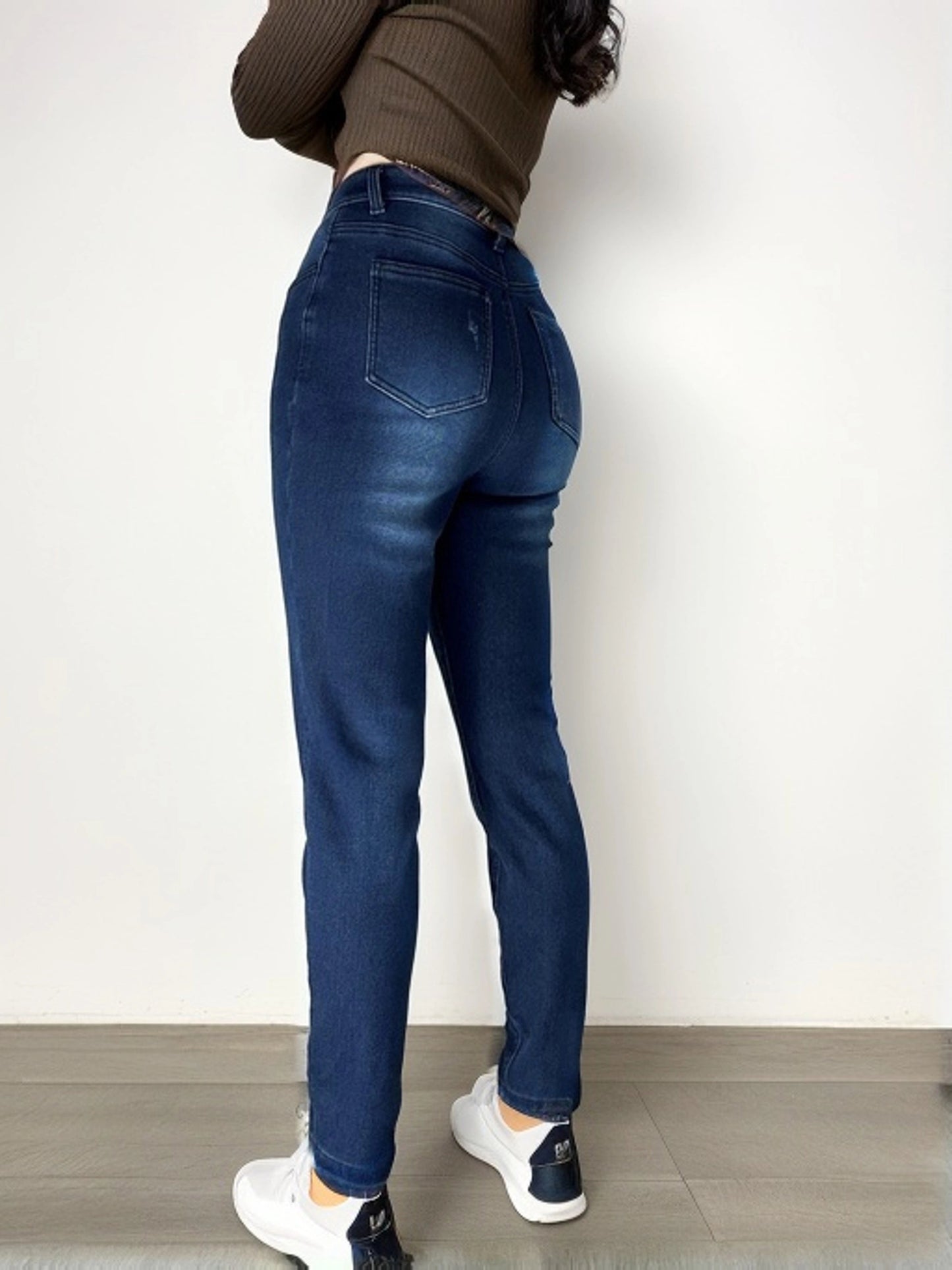 Black fleece-lined thermal jeans leggings with stretch for women
