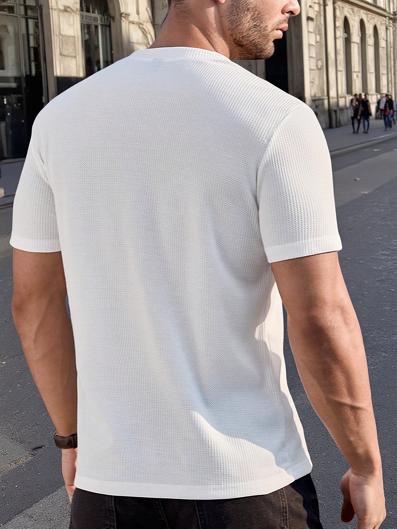 Herren Kurzarm Henley Shirt mit Struktur – Modernes Freizeitoberteil für stilvolle Anlässe