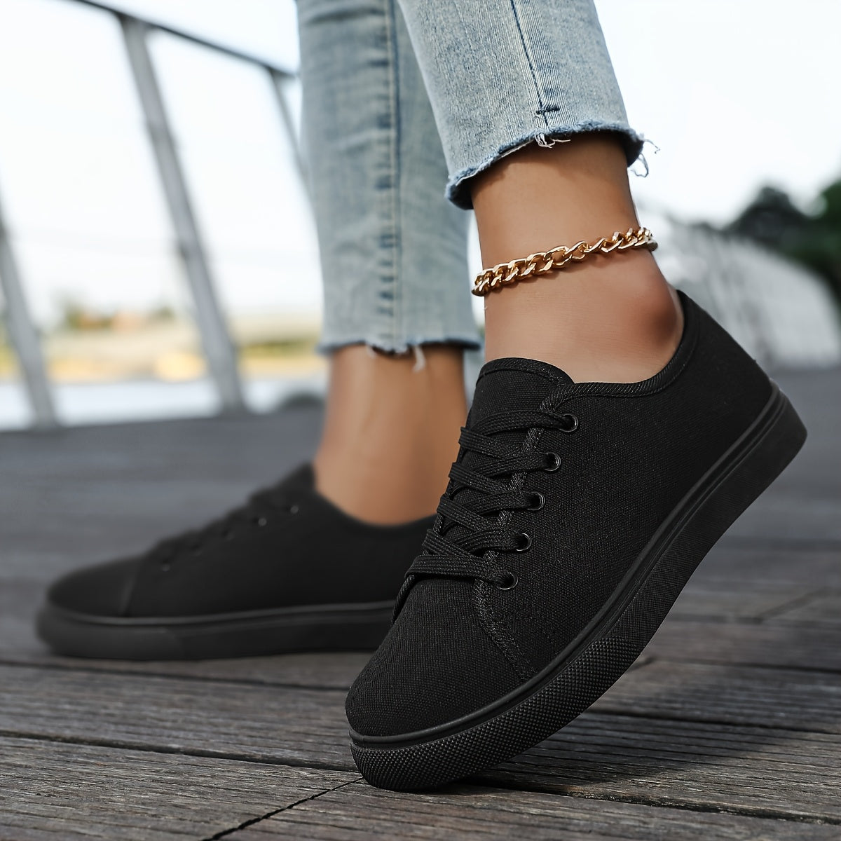 Women's casual lace-up sneakers for everyday and street style