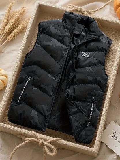 Men's quilted vest with stand-up collar & camouflage pattern