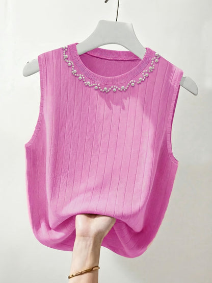 Women's sleeveless knit top with pearl embellishment – Elegant casual look for spring and summer
