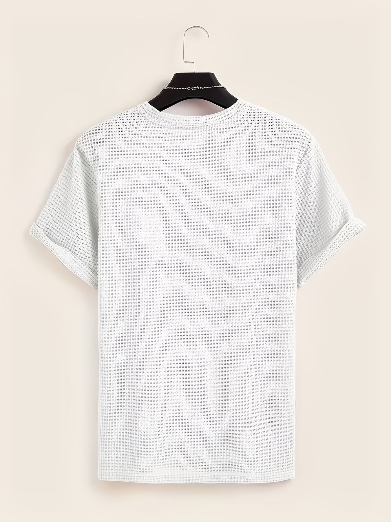 Men's short-sleeve T-shirt with modern mesh design and casual style