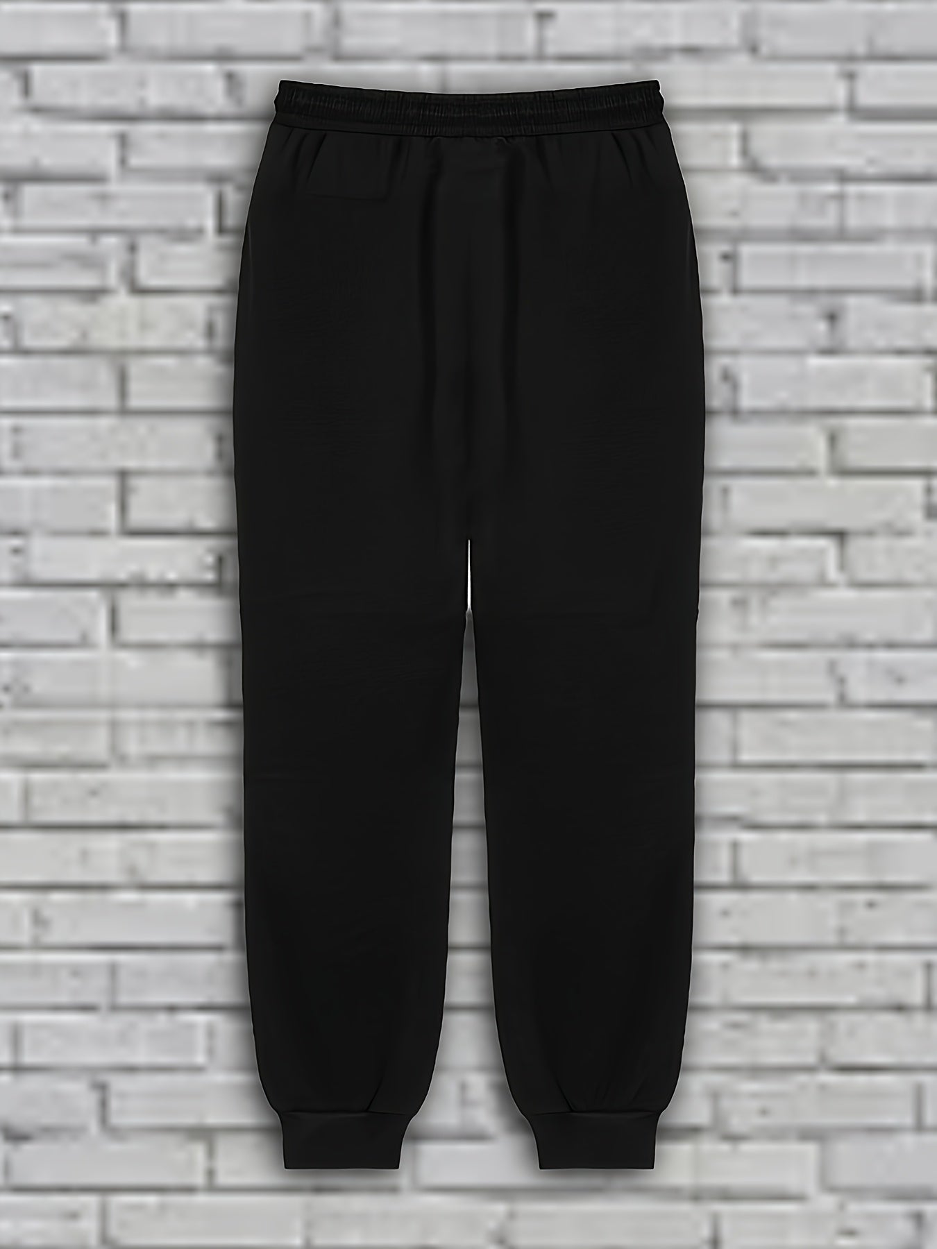 Men's two-piece set: quilted crew-neck pullover & jogging pants in white and black