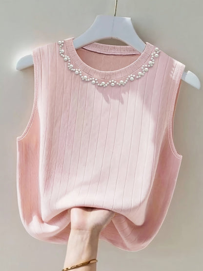 Women's sleeveless knit top with pearl embellishment – Elegant casual look for spring and summer