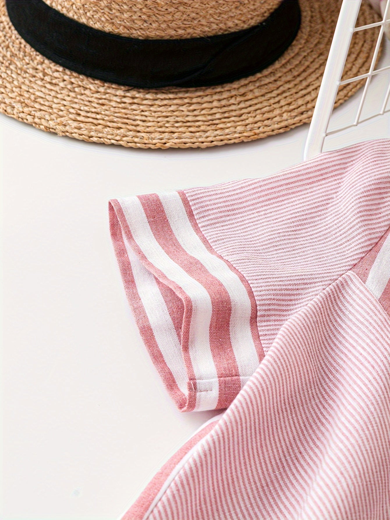Women's tunic blouse with stripe pattern and button placket – Elegant summer style for everyday and leisure wear
