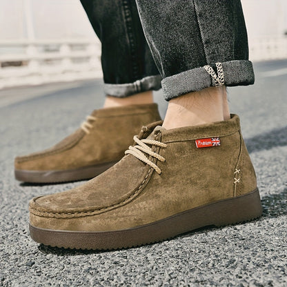 Men’s moccasin ankle boots with laces and a treaded sole in a suede look