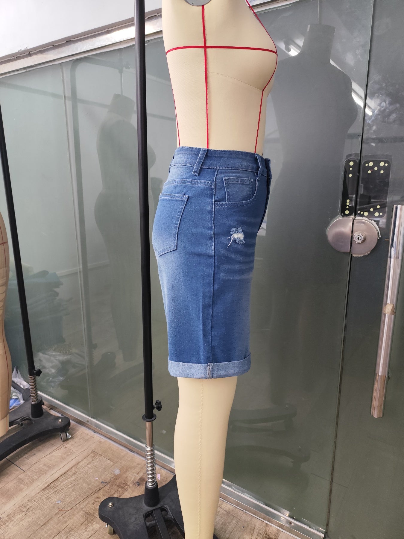 Women's High Waist Jeans Bermuda Shorts in Casual Look for Summer