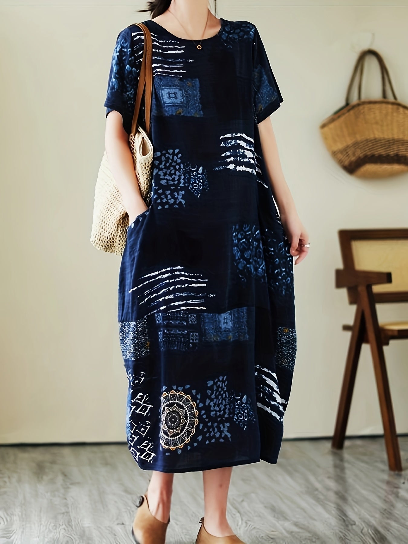 Women's casual dress with geometric print and relaxed fit – short sleeves, casual, ideal for everyday and office use