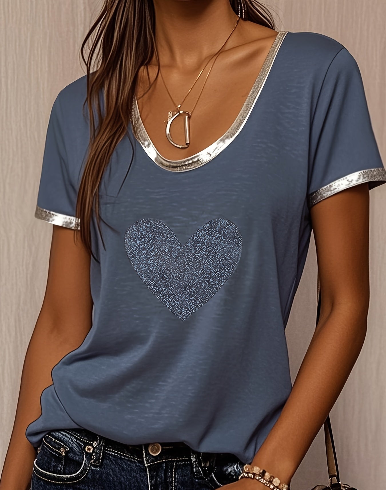 Women's shirt with heart motif and metallic details – trendy casual shirt for everyday wear and special occasions