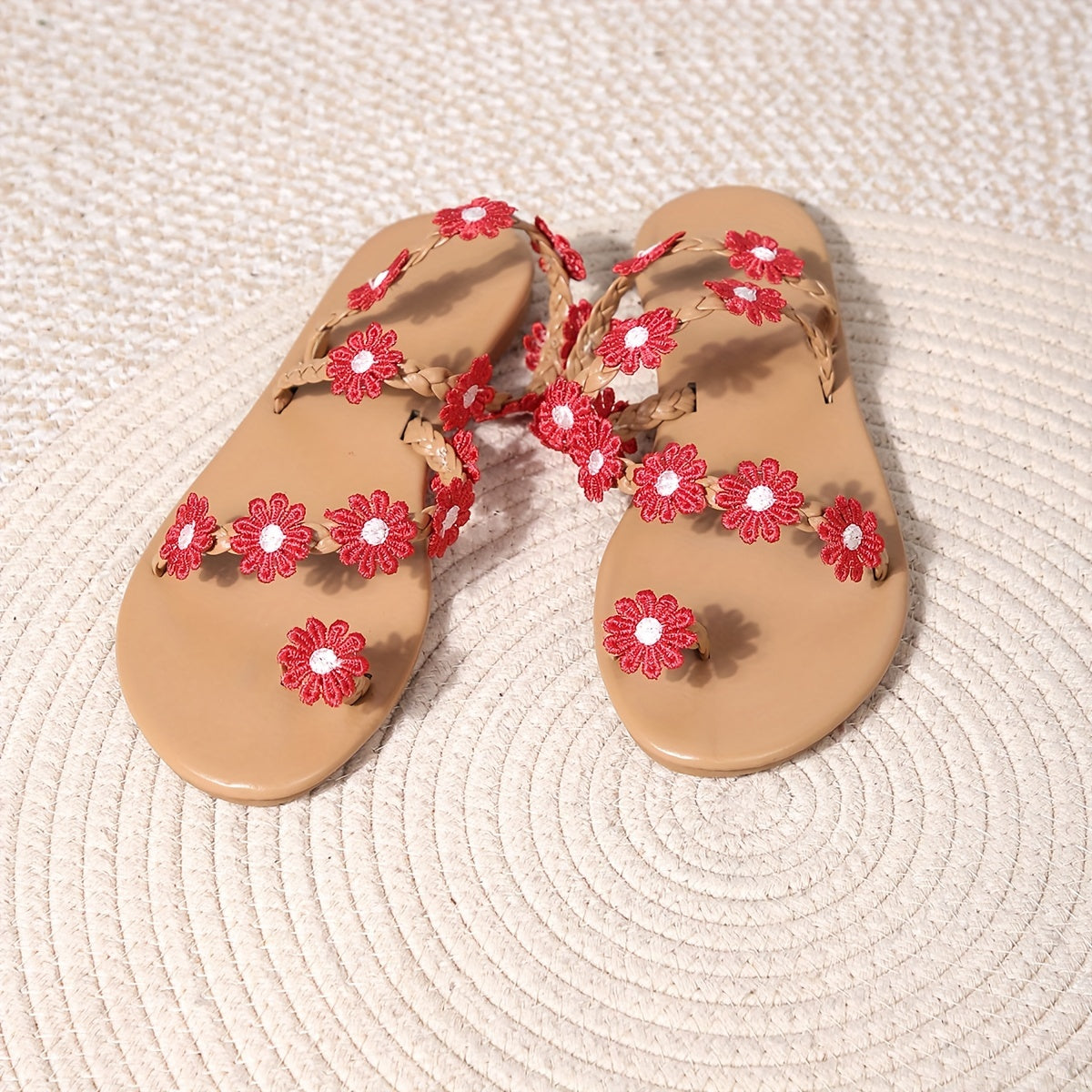 Women's Sandals Boho Style with Flower Decoration – Flat Summer Sandals for Leisure & Vacation