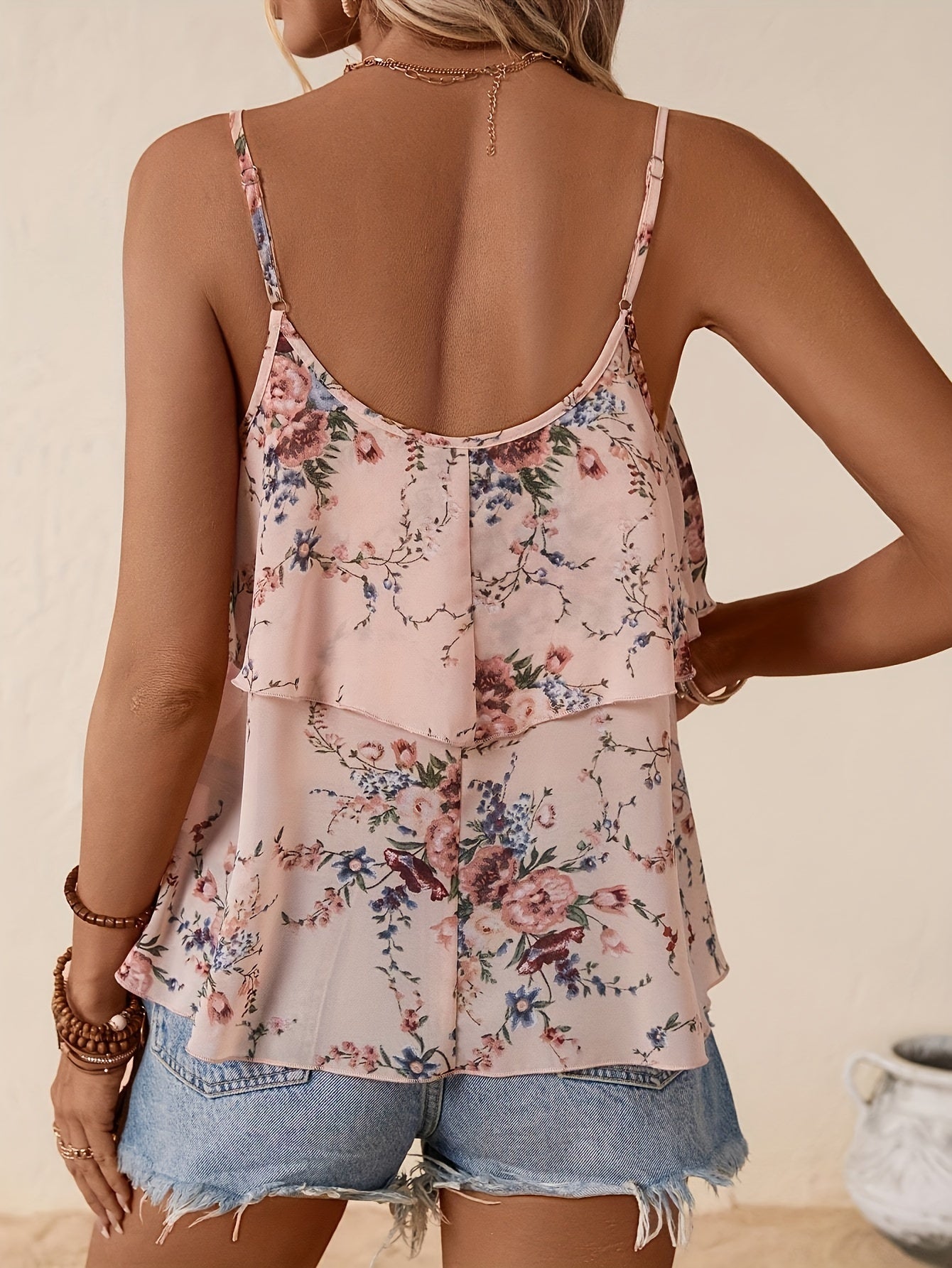 Women's Summer Ruffle Top with Floral Pattern – Playful Sleeveless Crop Top for Everyday and Vacation