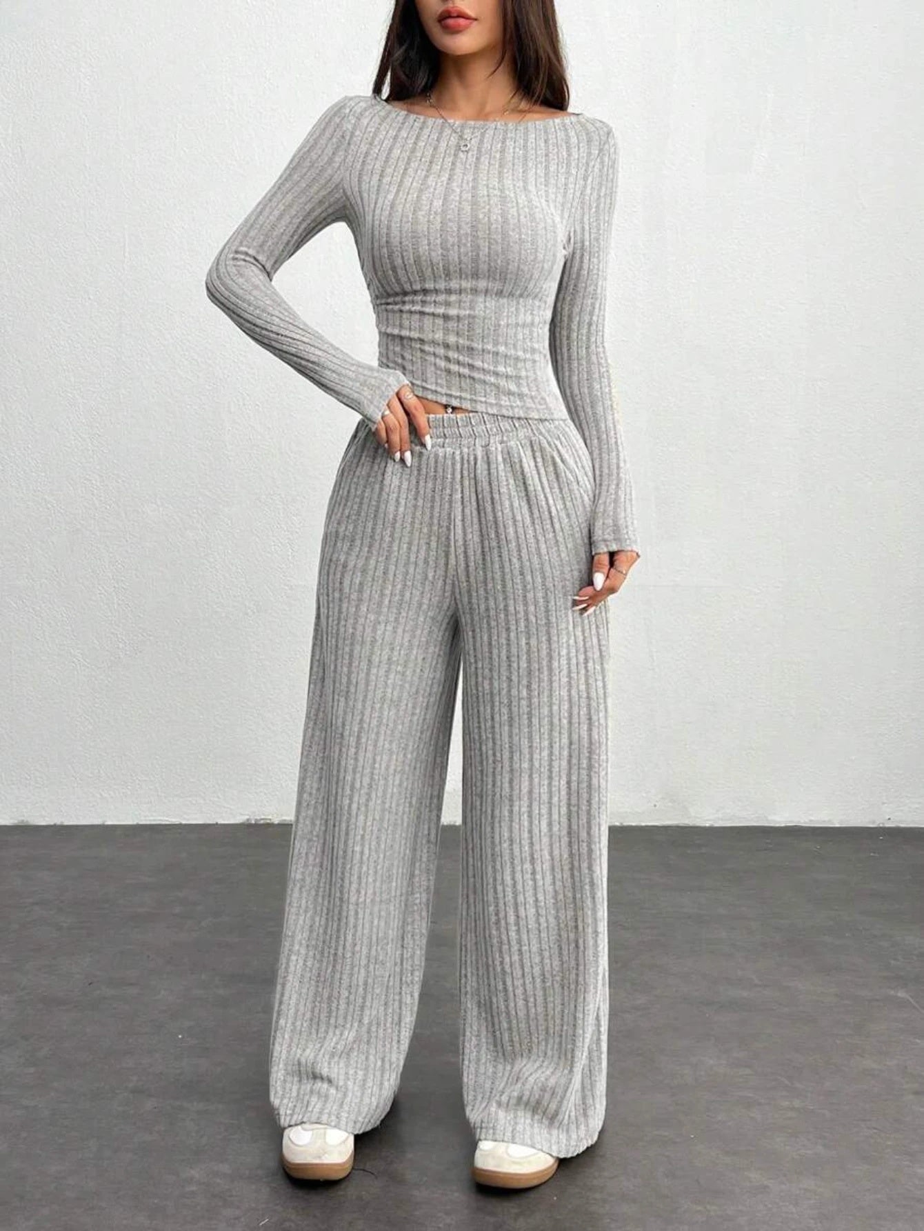 Ribbed loungewear set for women, long-sleeve crop top and wide-leg pants