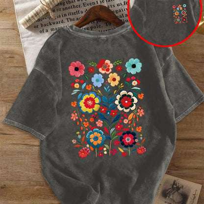Women's T-shirt with colorful floral print in a casual style – Perfect for everyday wear and leisure