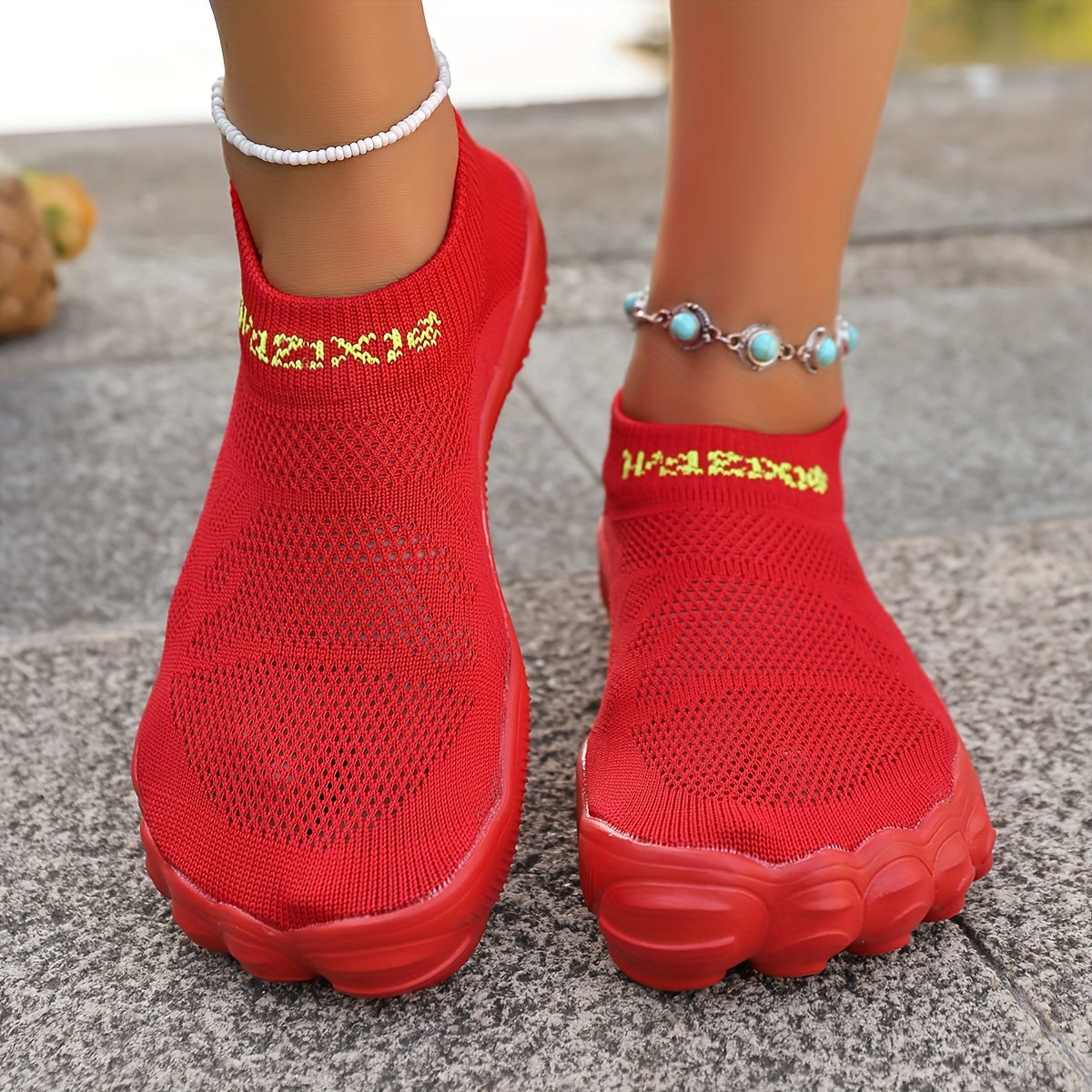 Women's Slip-On Sports Shoes – Comfortable Sneakers for Leisure, Fitness, and Everyday Wear