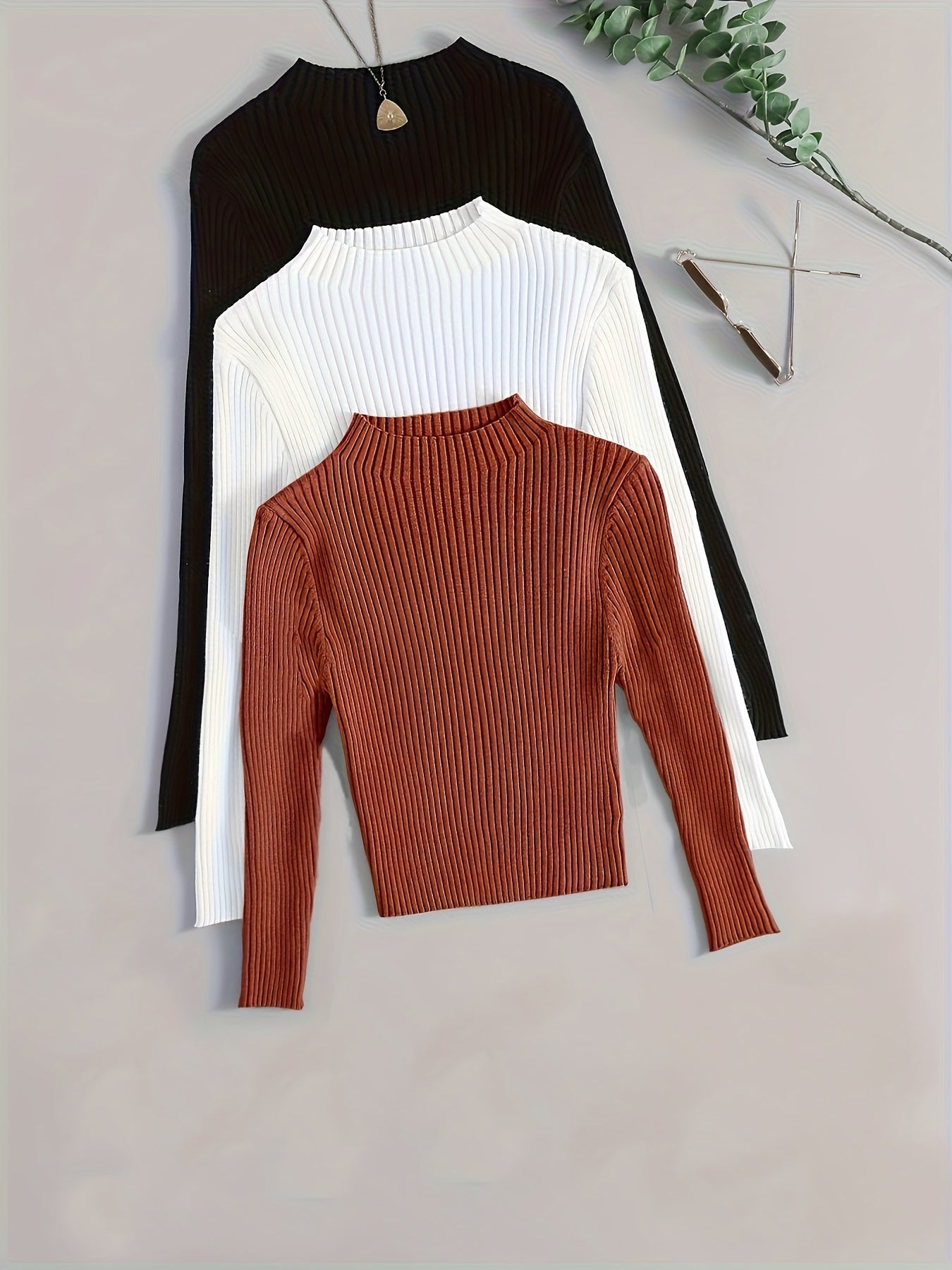 Gerippter Langarm-Pullover mit Stehkragen für Damen, einfarbig