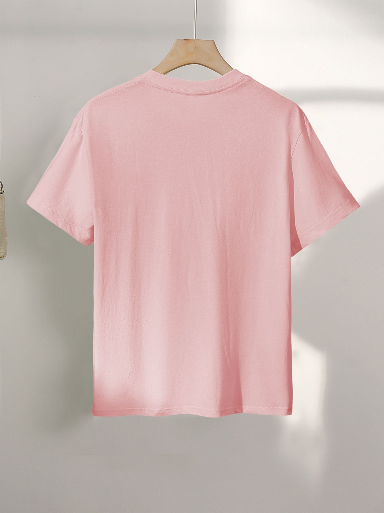 Women's T-shirt with Abstract Face Print, Modern Art Style, Casual Fashion
