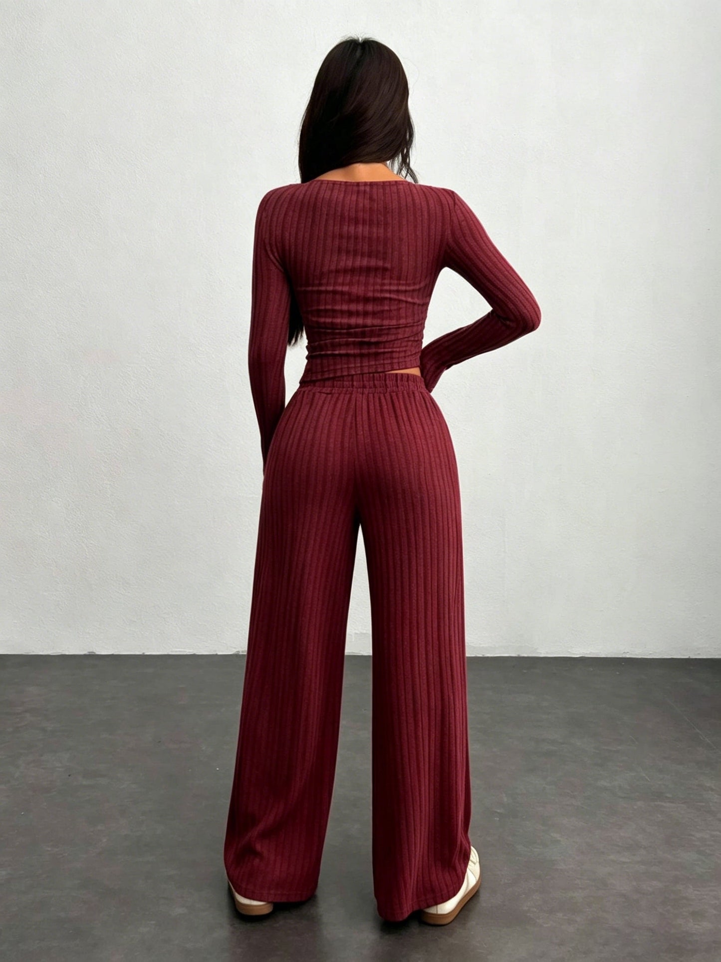 Ribbed loungewear set for women, long-sleeve crop top and wide-leg pants