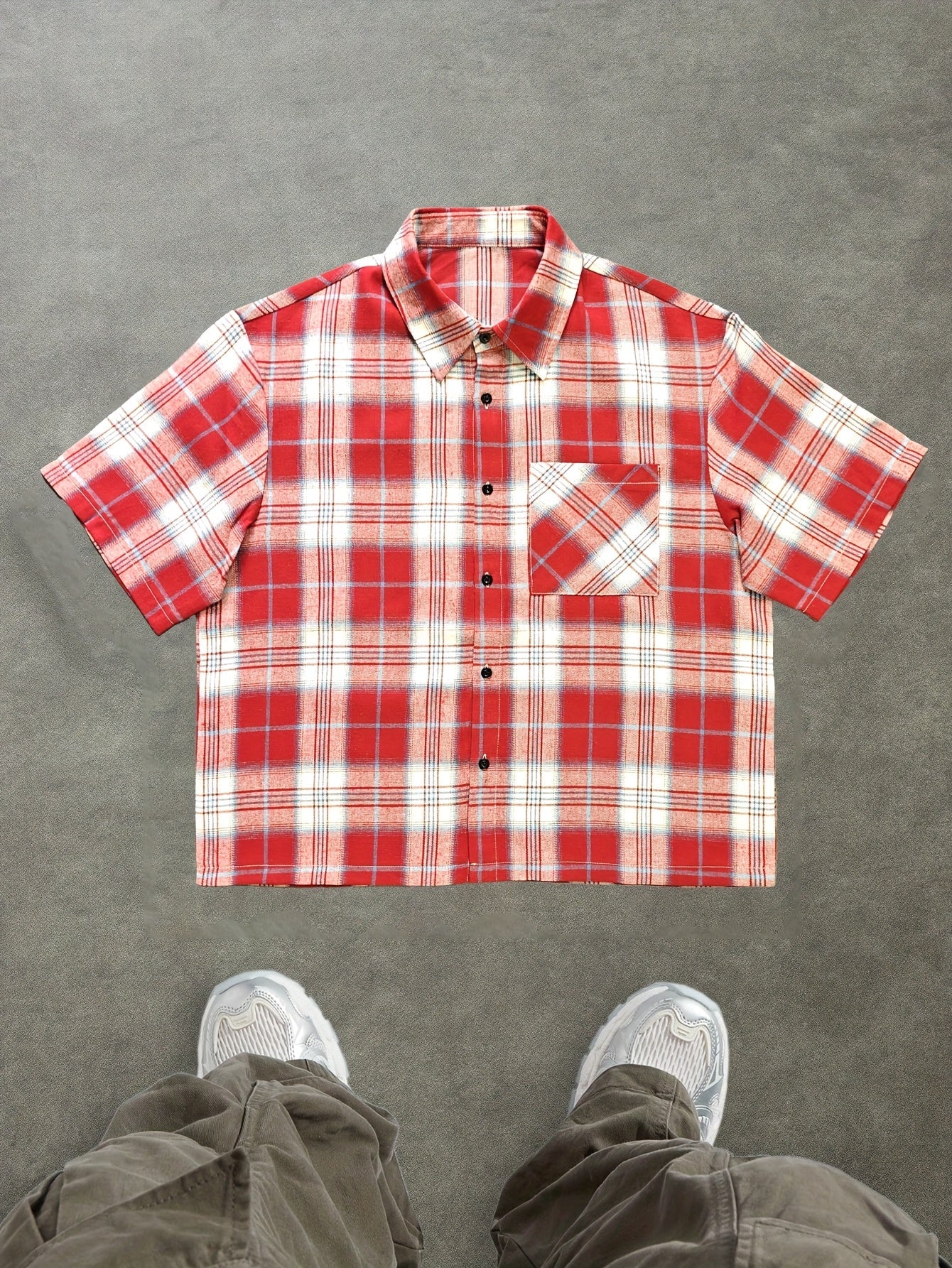 Herren Kurzarm Hemd im modernen Karo-Design – Lässiger Streetstyle für Alltag und Freizeit