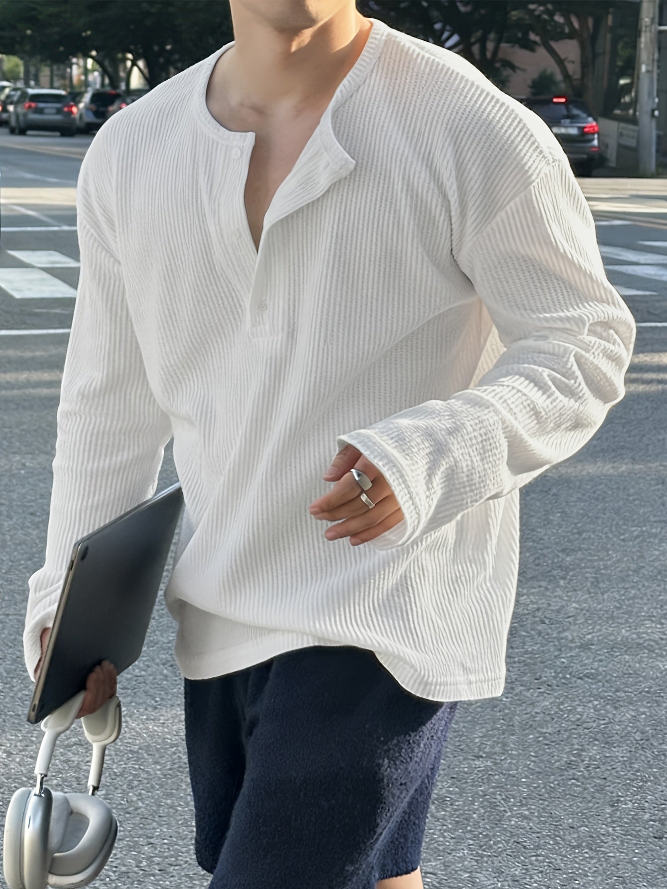Men's long-sleeve Henley shirt, textured fabric, relaxed fit