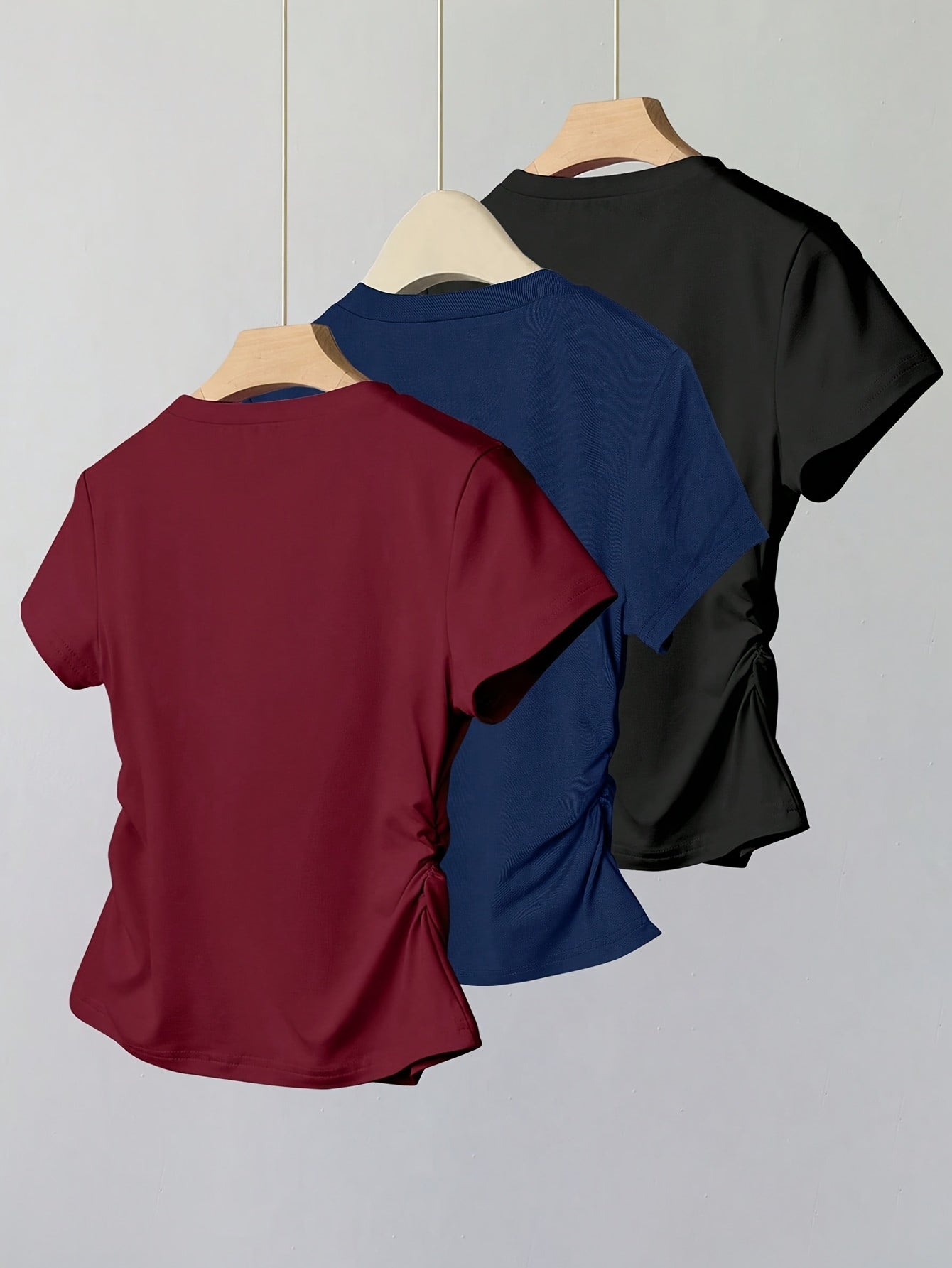 Women's Basic T-Shirt with Bow Embroidery and Ruching – Everyday & Casual